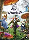 Coverafbeelding mia wasikowska, johnny depp e.a. - alice in wonderland