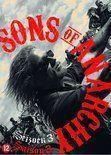 Coverafbeelding charlie hunnam, katey sagal e.a. - sons of anarchy – seizoen 3