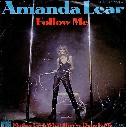 Amanda Lear - Enigma (Give A Bit Of Mmh To Me) | Top 40